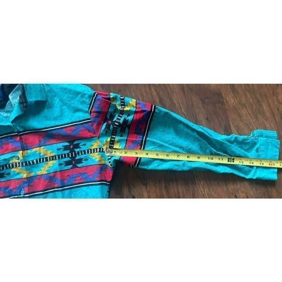 Woman's Western Cowgirl Style Southwest Pattern Print Button Shirt Size M - Picture 5 of 6